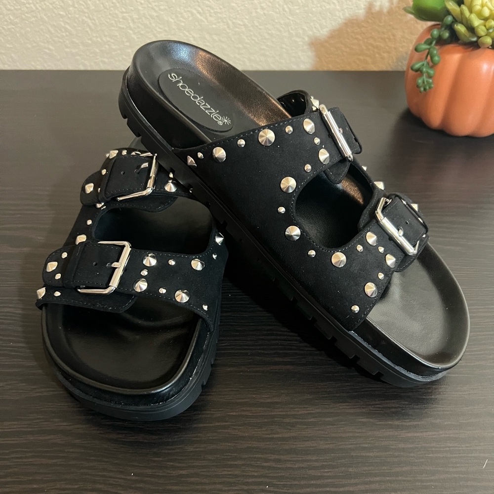 Black and gold studded sandals 7.5 NEW - Picture 2 of 11